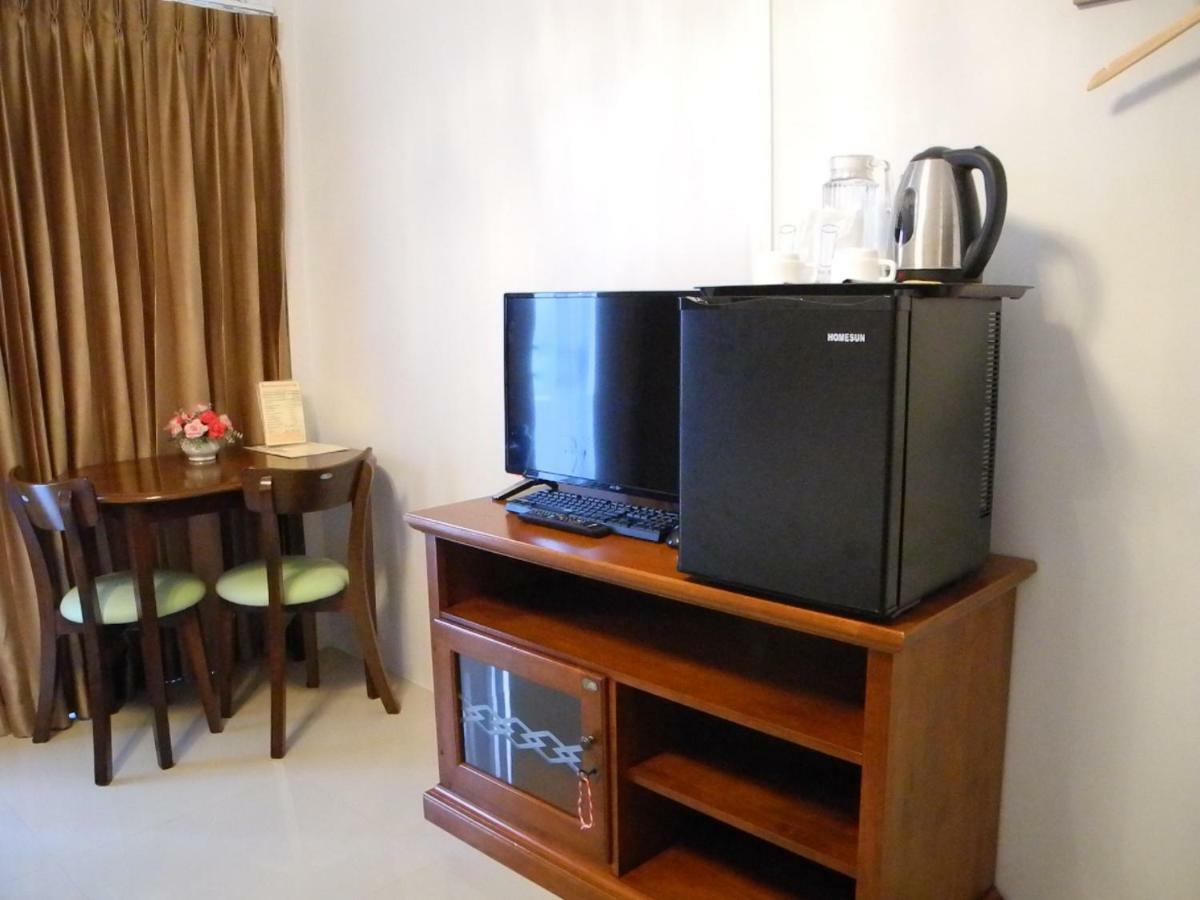 Bann Tawan Hostal *